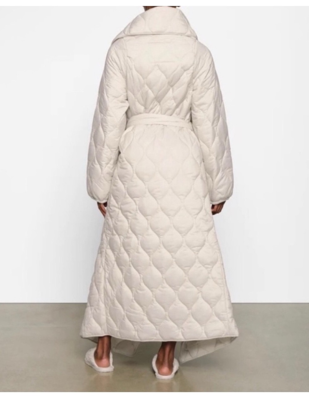 SKIMS Quilted Duvet Robe